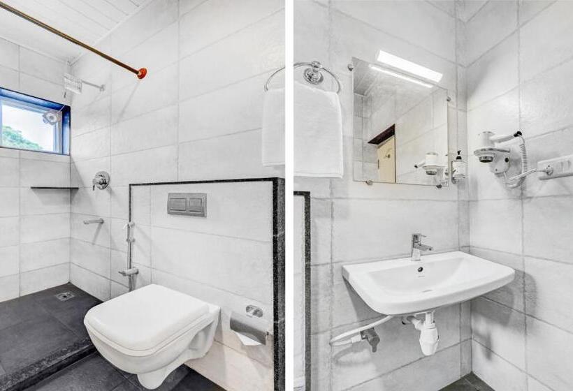 اتاق استاندارد, Treebo Benaka Residency