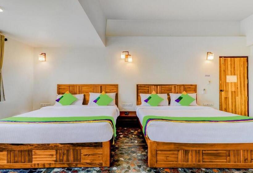 اتاق لوکس, Treebo Benaka Residency