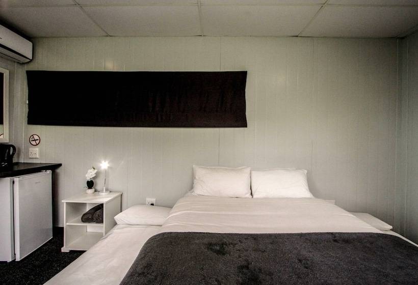 اتاق خانوادگی, Sleepover Lanseria