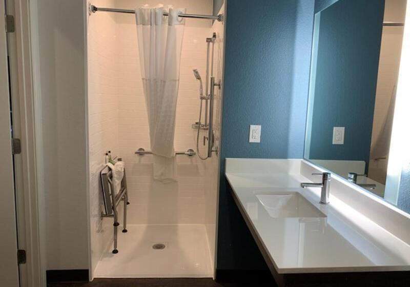 اتاق استاندارد برای معلولان, Candlewood Suites Pecos, An Ihg