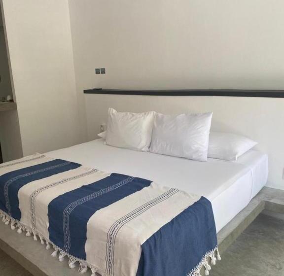 سوئیت با تخت بزرگ, Jungle Lodge Boutique Hotel   Adults Only