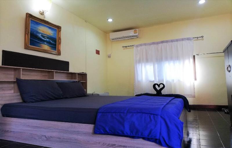 بانگلوی استاندارد, Phurafa Resort