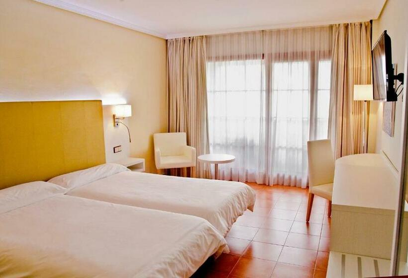 Standard Triple Room, Bahia Sur