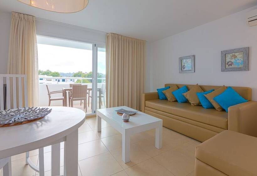 2 Bedroom Deluxe Apartment, Camelina Suites  Formerly Torrent Bay