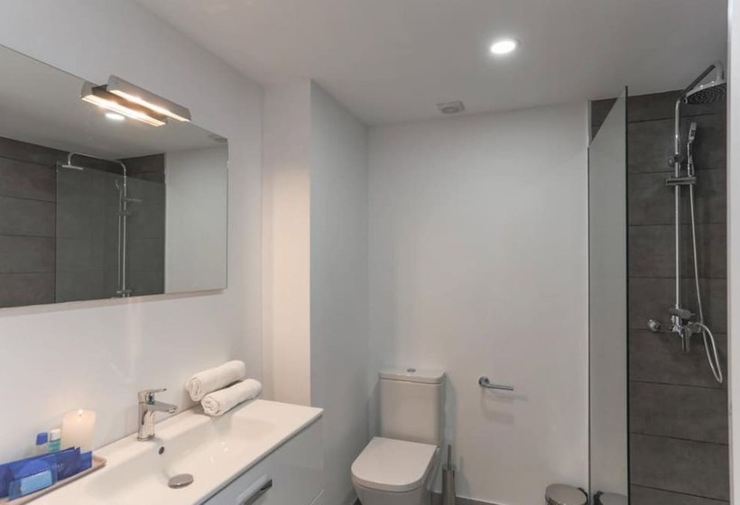 بانگلوی لوکس, Camelina Suites
