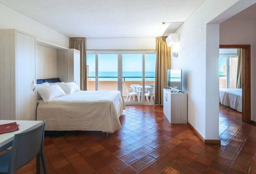 Appartamento 2 Camere da Letto Vista Mare, Dom Pedro Lagos