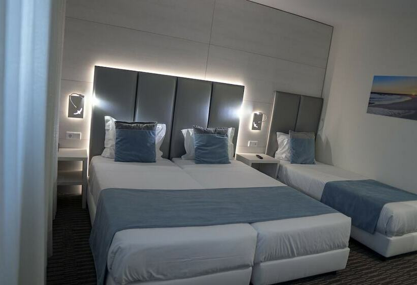 חדר סטנדרט לשלושה, The One Grand Hotel da Póvoa