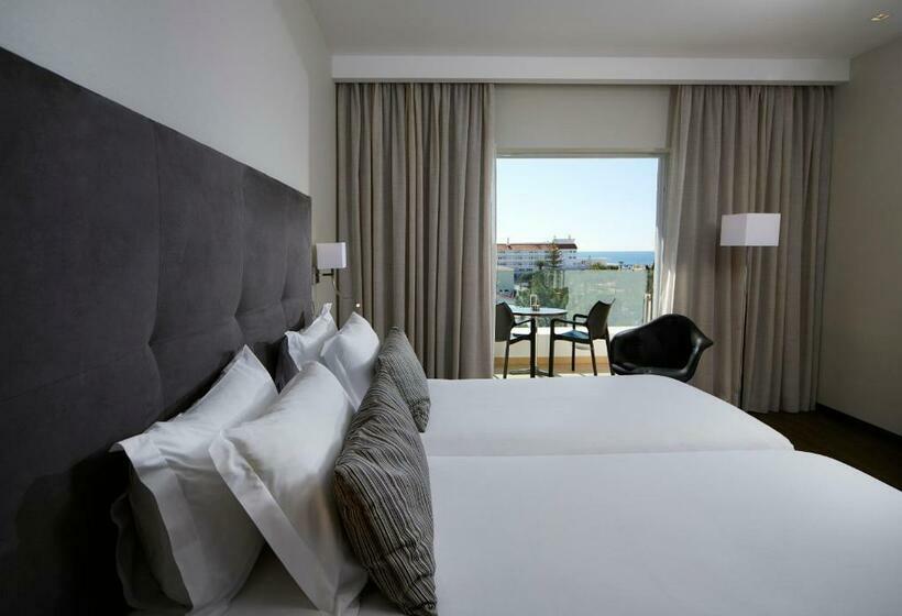 سوییت جونیور, Alcazar Hotel & Spa