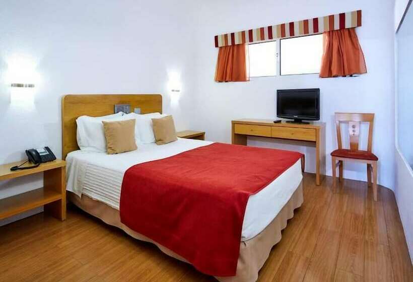 سوییت جونیور, Alcazar Hotel & Spa