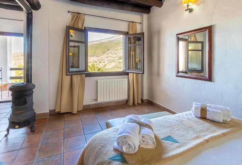 جناح جونيور, Apartamento Nueva Alcazaba