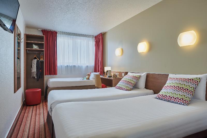 اتاق استاندارد سه نفره, Campanile Paris Bercy Village