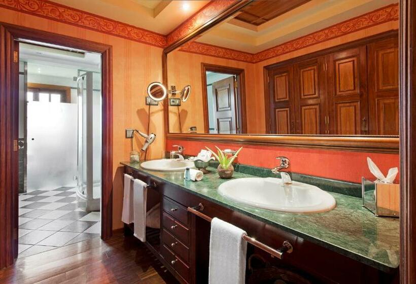 سوئیت با چشم‌انداز زمین گلف, Elba Palace Golf Boutique Hotel   Adults Only