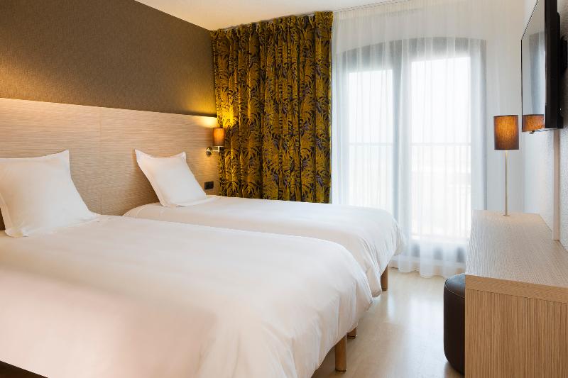 اتاق راحتی, Escale Oceania Saint Malo