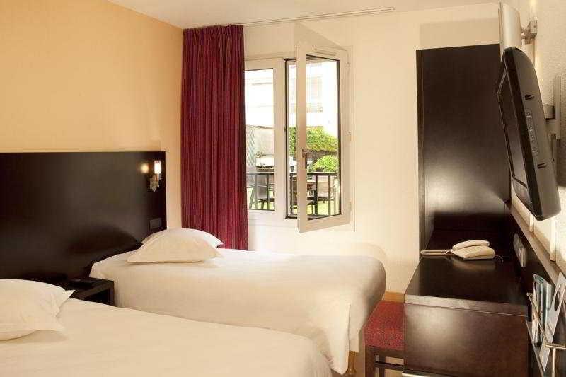 اتاق راحتی, Escale Oceania Saint Malo