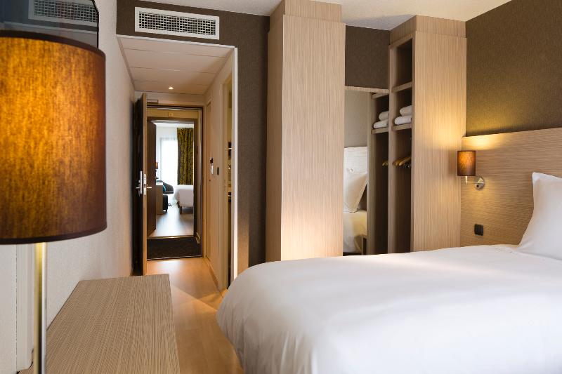 اتاق راحتی, Escale Oceania Saint Malo