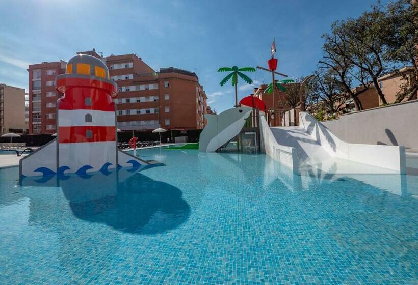 Habitación Superior Vista Piscina, Fenals Garden