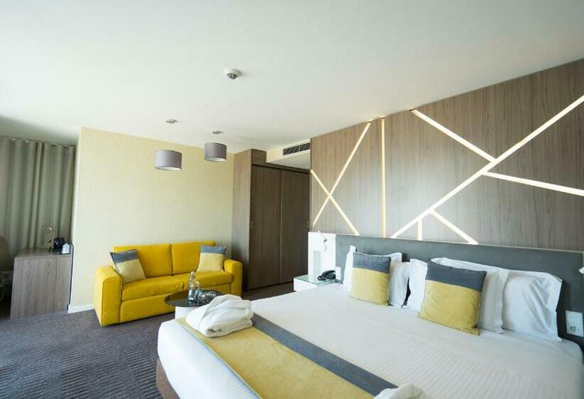 סוויטת ג'וניור דלוקס, The One Grand Hotel da Póvoa