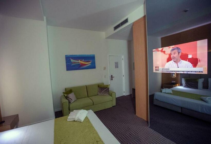 סוויטת ג'וניור דלוקס, The One Grand Hotel da Póvoa