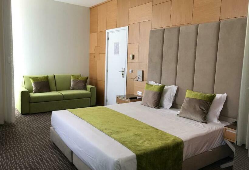סוויטת ג'וניור דלוקס, The One Grand Hotel da Póvoa