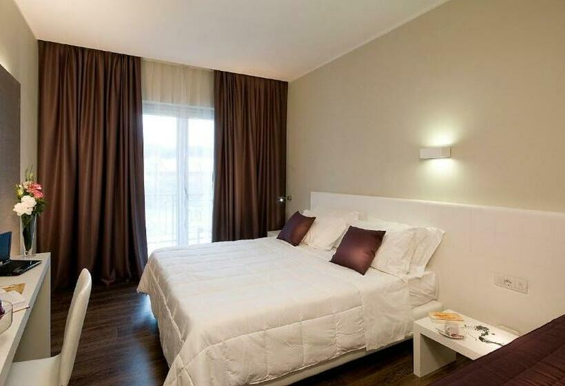 Superior Room with Terrace, Isola Sacra Rome Airport