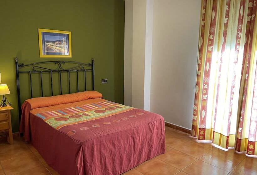 اتاق استاندارد یک نفره, Quéntar Hotel Rural