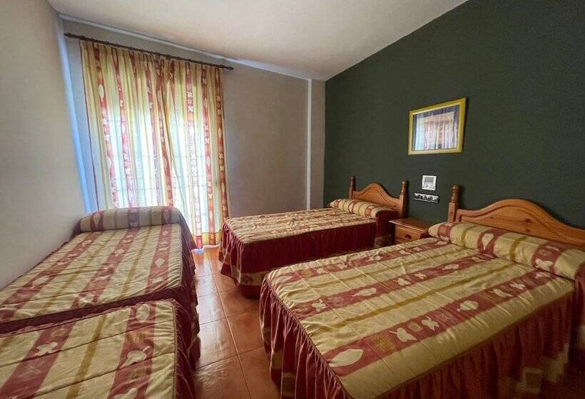 اتاق استاندارد چهار تخته, Quéntar Hotel Rural