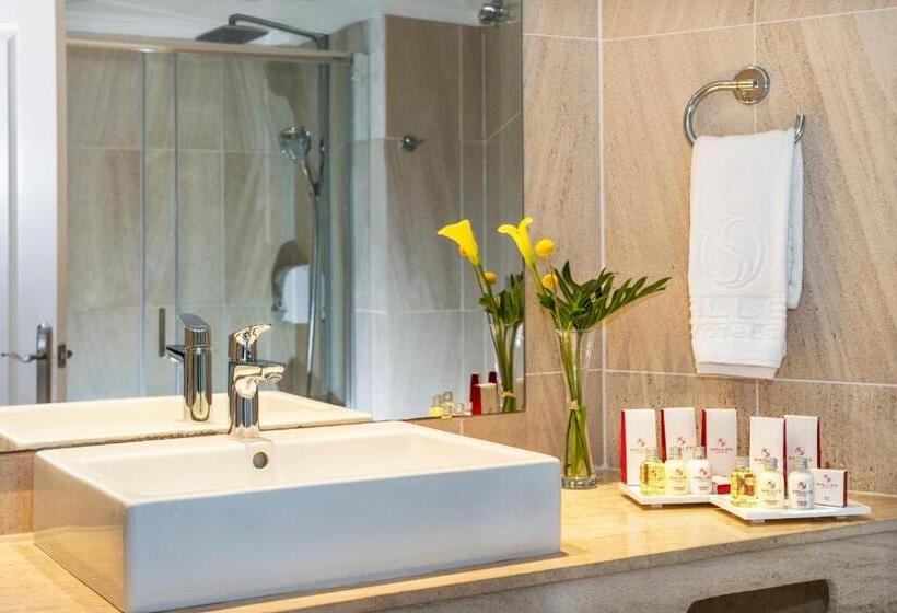 اتاق لوکس, Salles Hotels Marina Portals