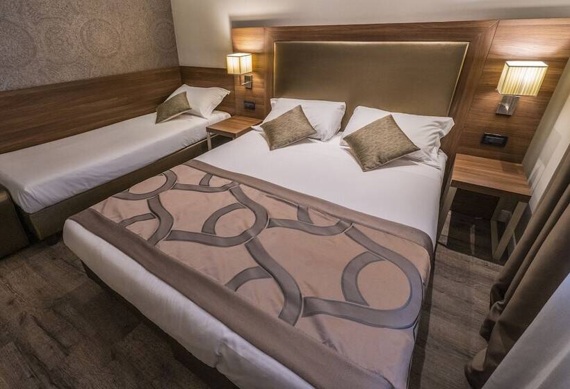 اتاق کلاسیک سه تخته, Smart Hotel Holiday