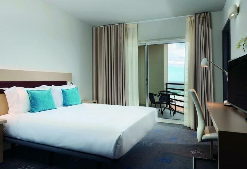 带海景的高级套房, Tryp by Wyndham Lisboa Caparica Mar