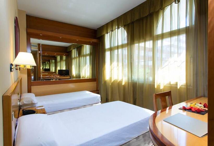 Standard Room, Vp Jardin De Tres Cantos