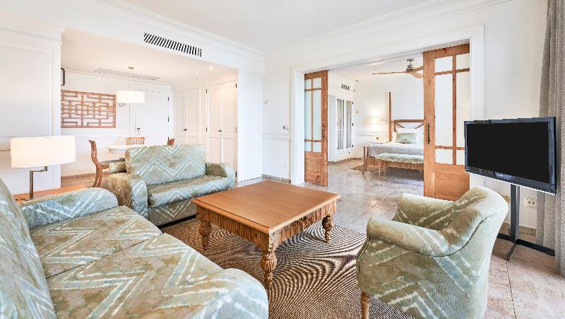 سوییت با چشم‌انداز دریا, Insotel Punta Prima Prestige Suites & Spa