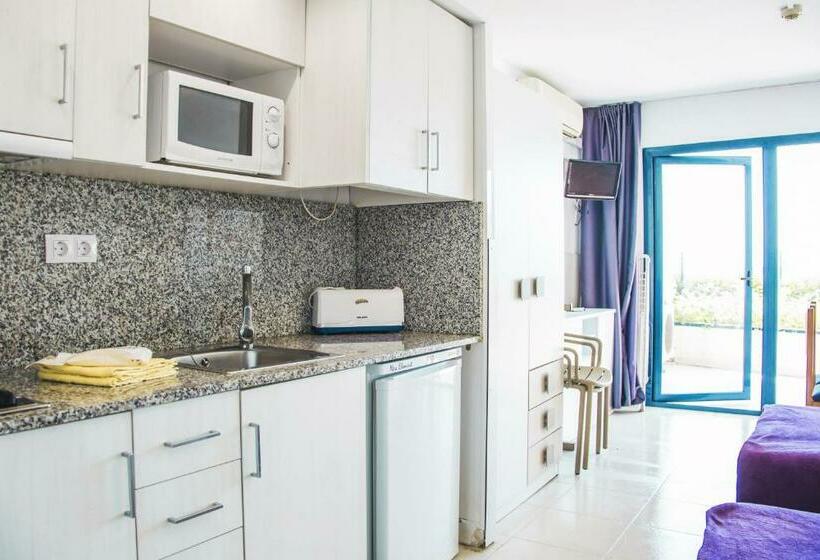 إستوديو قياسى, Pins Platja Apartments