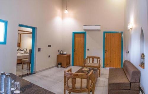 سوییت, Arch The Baakhli Resort