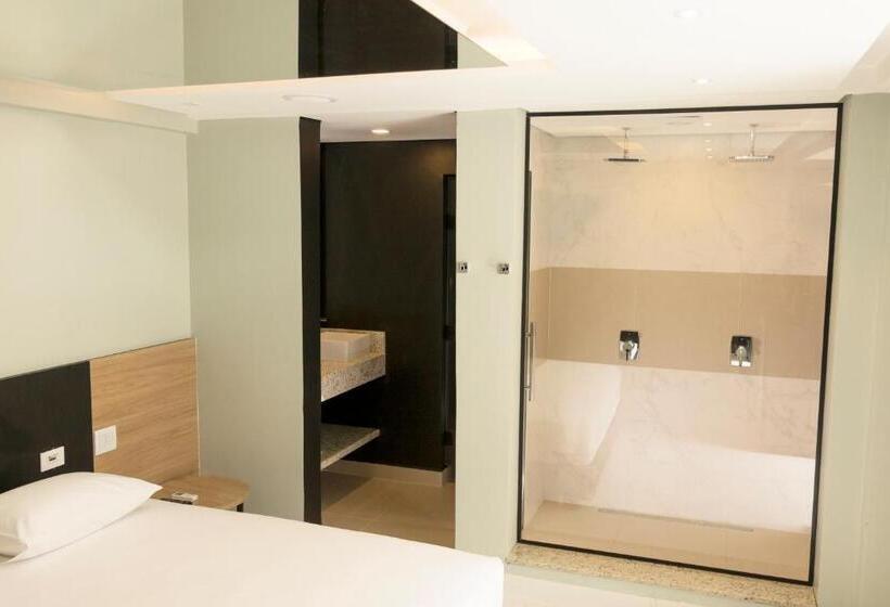 سوییت لوکس, Drops Motel Brasília