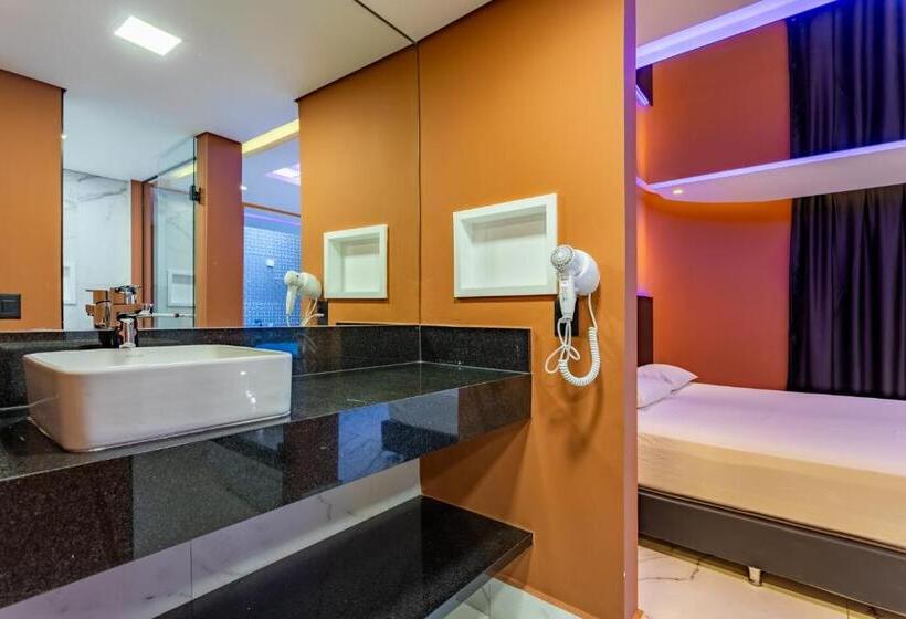سوییت لوکس, Drops Motel Brasília