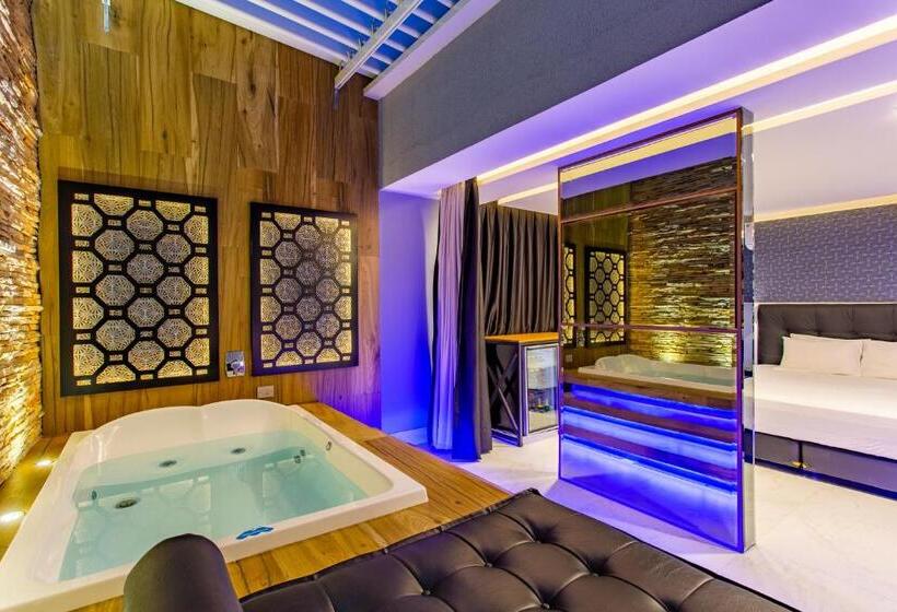 استودیوی استاندارد, Drops Motel Brasília