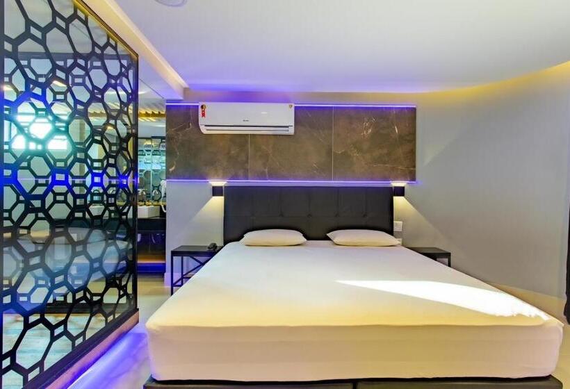 استودیوی استاندارد, Drops Motel Brasília