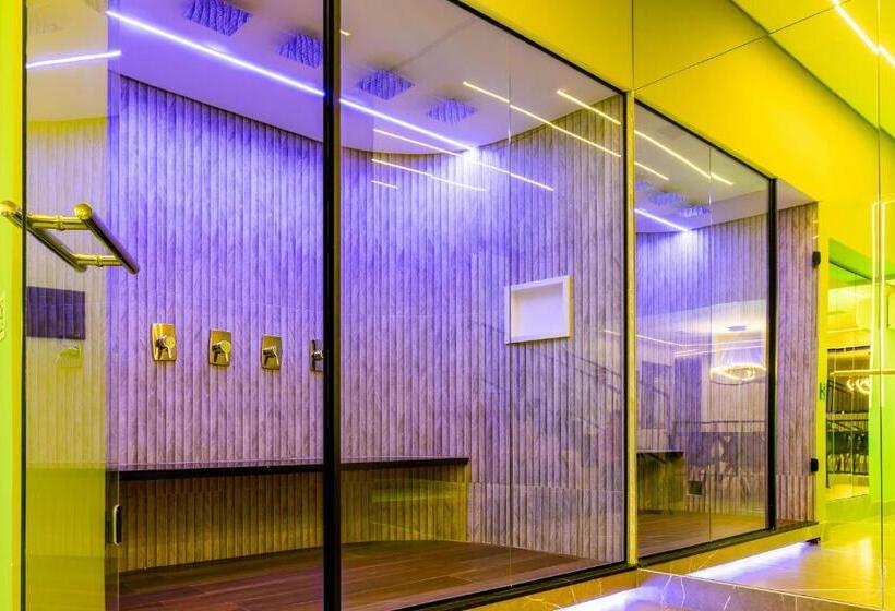 سوییت با استخر, Drops Motel Brasília