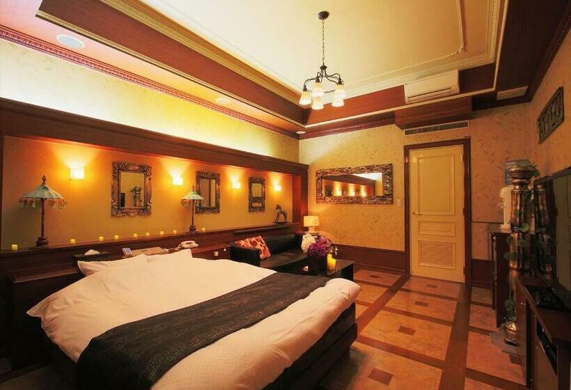 اتاق استاندارد با تخت بزرگ, Gig
