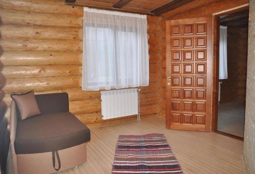 سوییت خانوادگی, Katerina