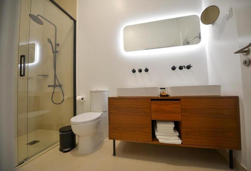 سوییت با چشم‌انداز استخر, O Paço   Exclusive Accommodation