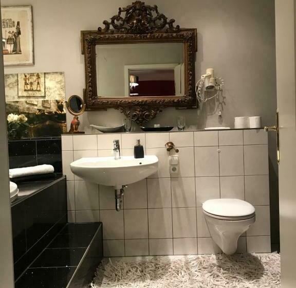 اتاق استاندارد, Waldhotel Auerhahn Hochkopfhaus