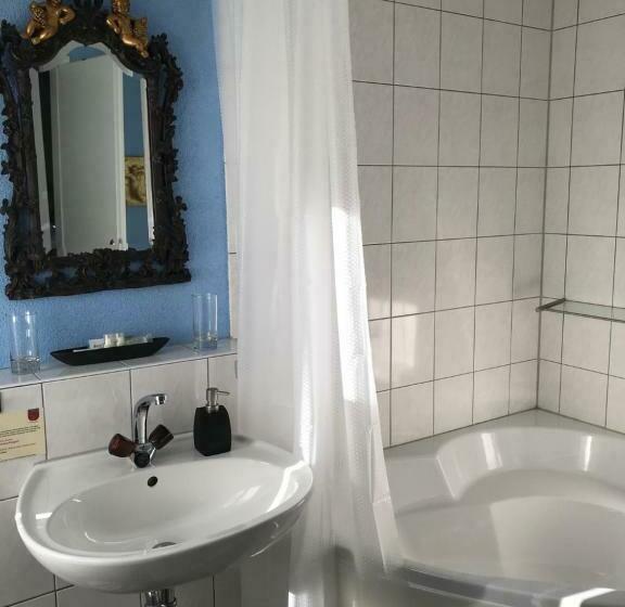 اتاق استاندارد, Waldhotel Auerhahn Hochkopfhaus