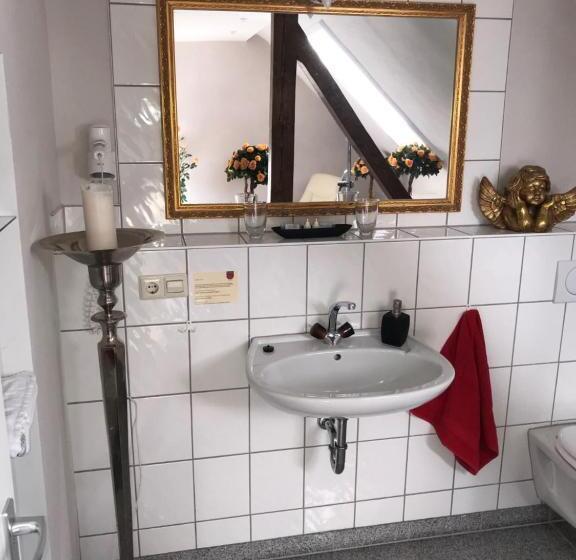 اتاق استاندارد با بالکن, Waldhotel Auerhahn Hochkopfhaus