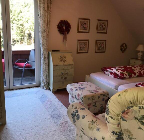 اتاق استاندارد با بالکن, Waldhotel Auerhahn Hochkopfhaus
