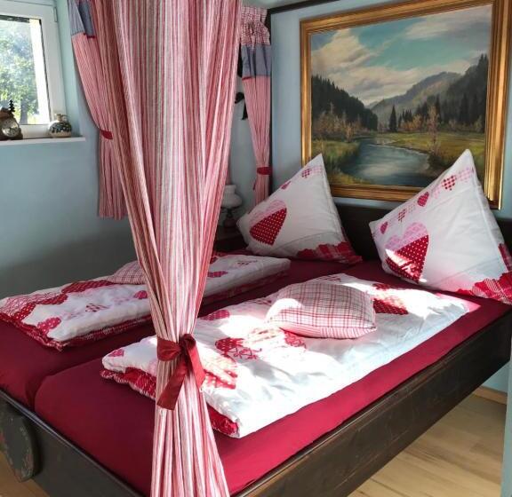 اتاق استاندارد, Waldhotel Auerhahn Hochkopfhaus