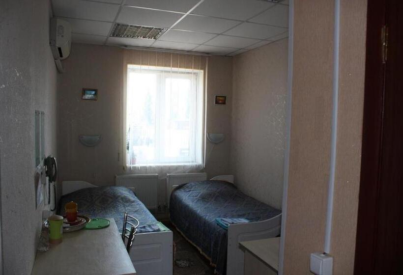 اتاق استاندارد, Motel Pid Strihoyu