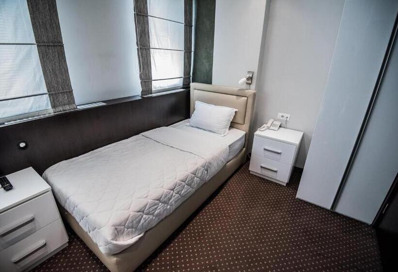 اتاق استاندارد یک نفره, Centrum Sobe Rooms čačak