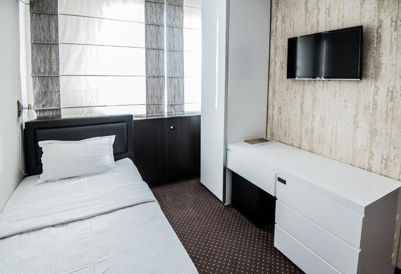 اتاق استاندارد یک نفره, Centrum Sobe Rooms čačak