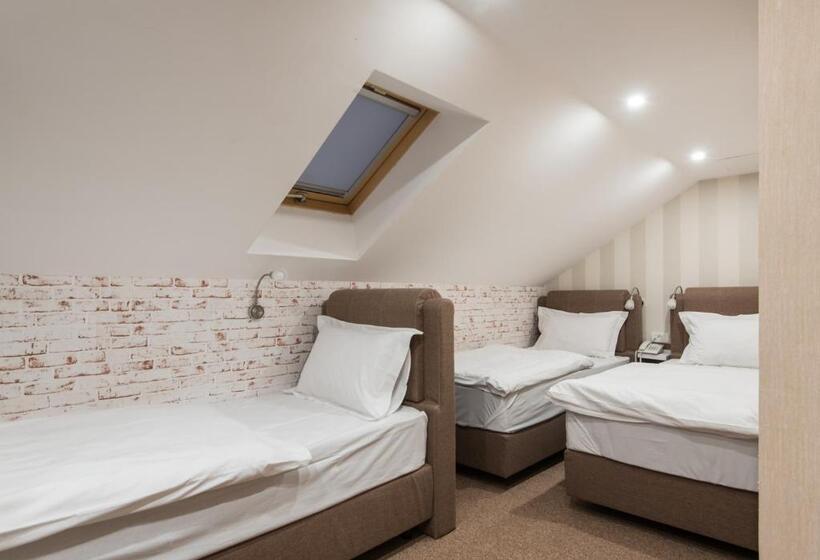 اتاق ساده سه‌ نفره, Centrum Sobe Rooms čačak